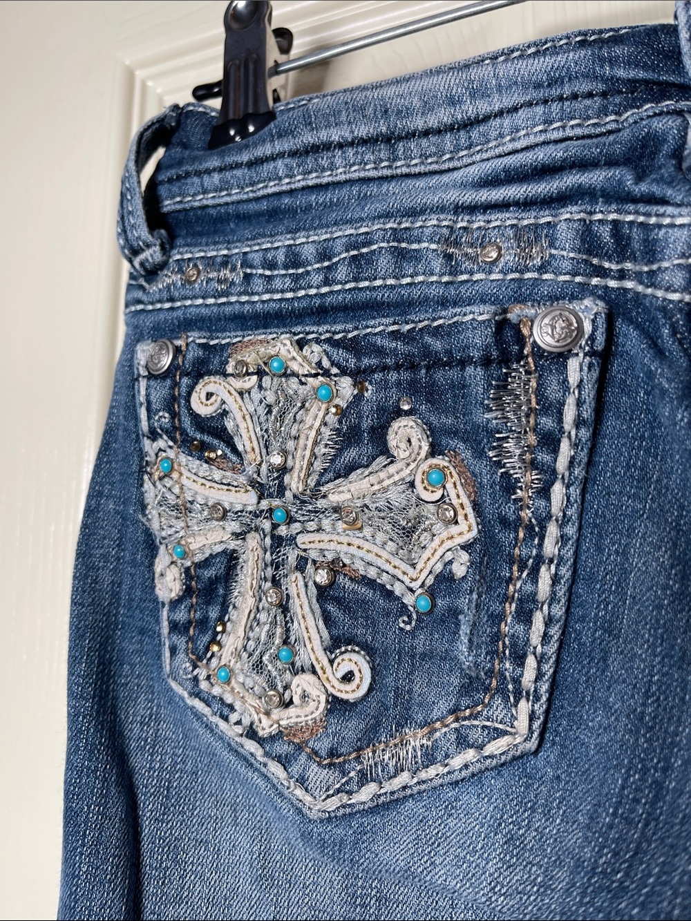 Grace in LA Blue Embroidered Flare Jeans with Rhinestone Cross Pockets - Picture 3 of 10